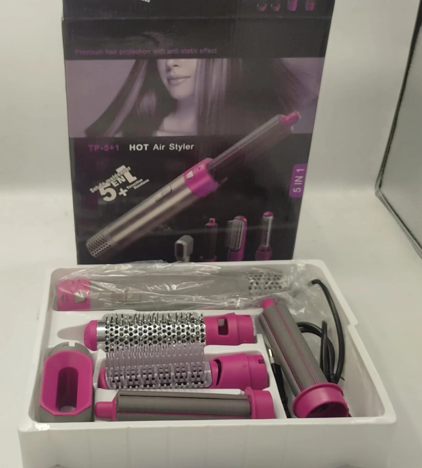 💁♀️ 5-in-1 Hot Hair Brush – Style, Dry, and Shine in One Go! ✨